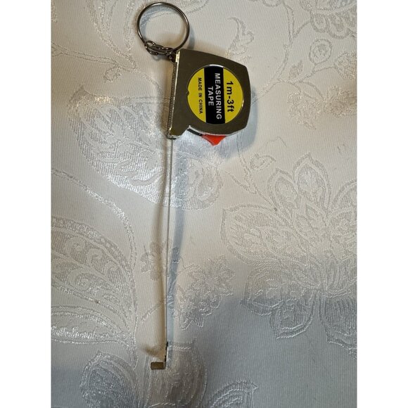 Retractable Ruler Tape Measure Mini Portable Pull Ruler Keychain 1m/3ft NEW - Picture 5 of 6